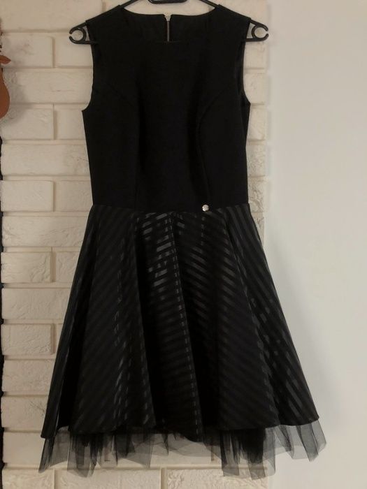 Sukienka koktajlowa SIMPLE