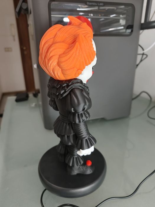 "Item Colecionável de Fã de 'IT - A Coisa' - Pennywise em Miniatura