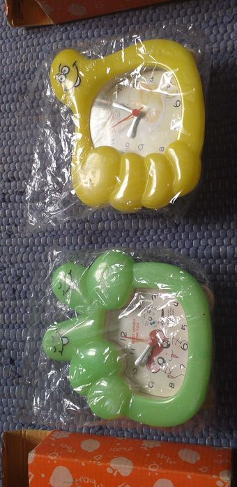 Relógios de criança - novos - portes incluidos