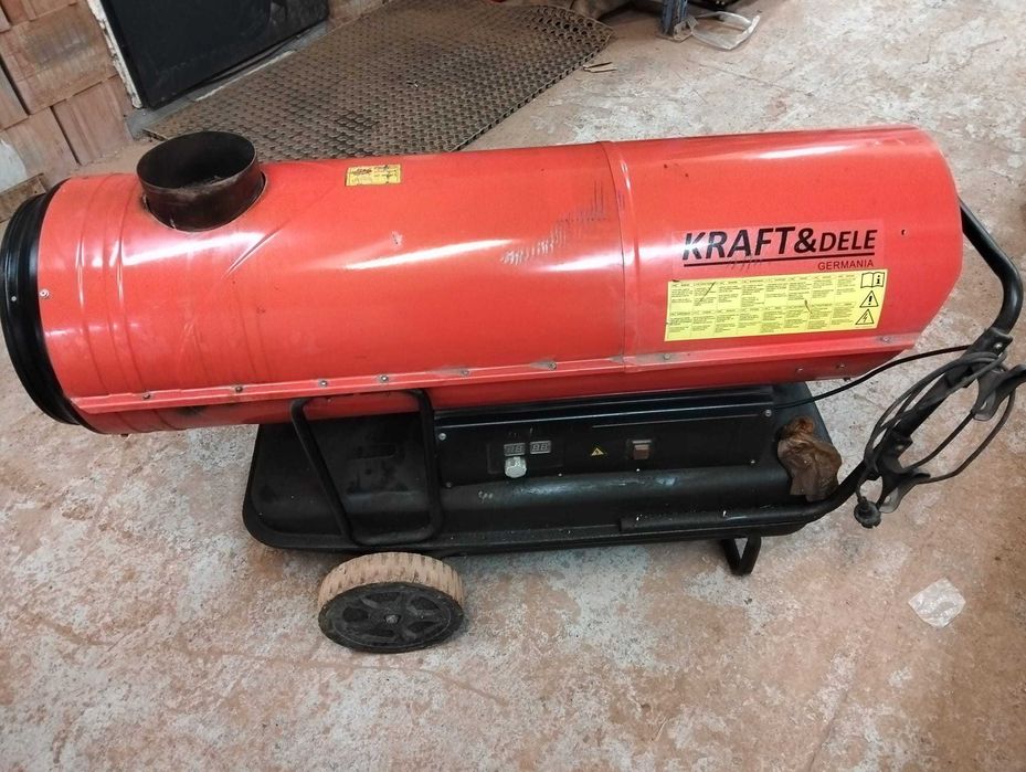 Nagrzewnica olejowa z odprowadzaniem spalin KRAFT DELE