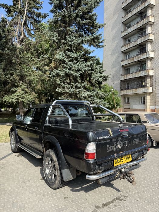 Mitsubishi L200 2005