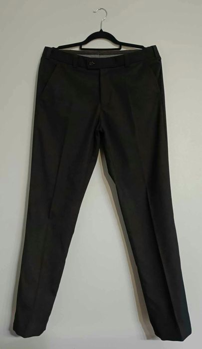 Czarny garnitur męski