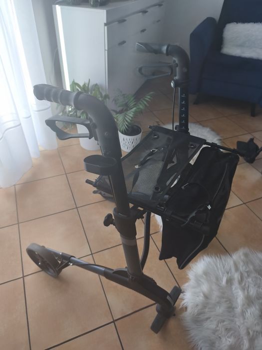 Chodzik,balkonik, funkcja siedzenia, torba