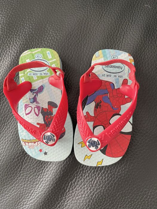 Дитячі  босоніжки