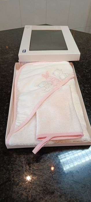 Lindo conjunto de toalhas de banho para bébé, rosa e branca