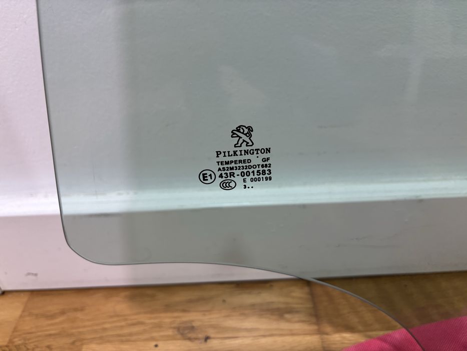 Virdo porta trás esquerdo Peugeot 208 I 2014