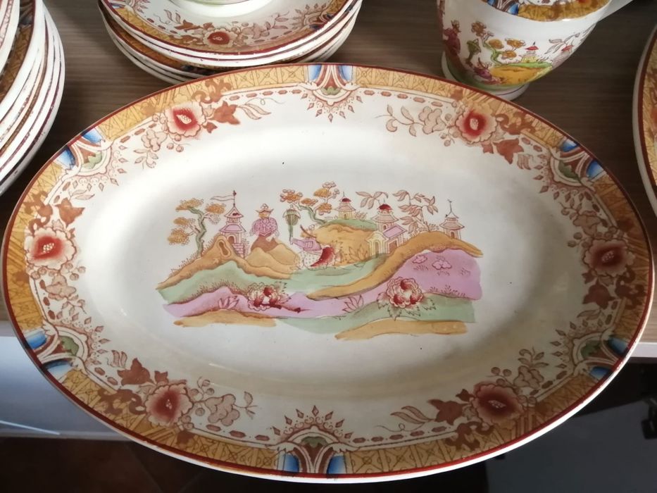 Vintage - Pratos,terrina,bule