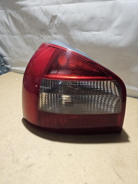 Lampa tył tylna lewa Audi A3 8L Lift FL Eu Oryginał