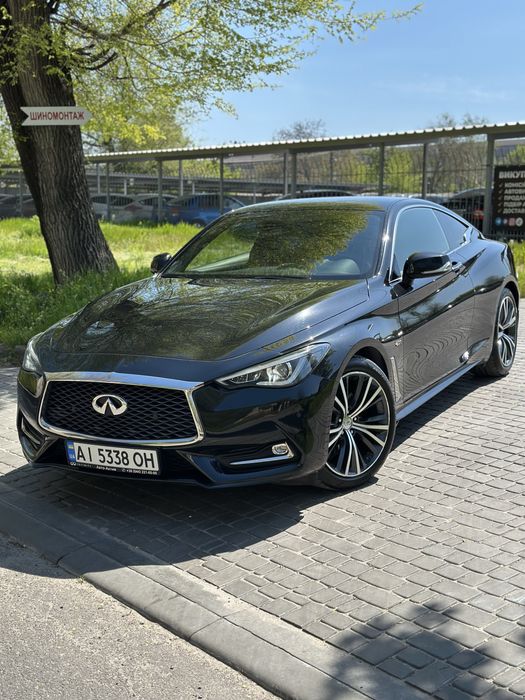 Infiniti Q60.