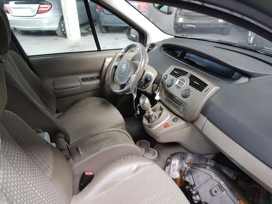 Renault Grand Scenic 2006 para peças