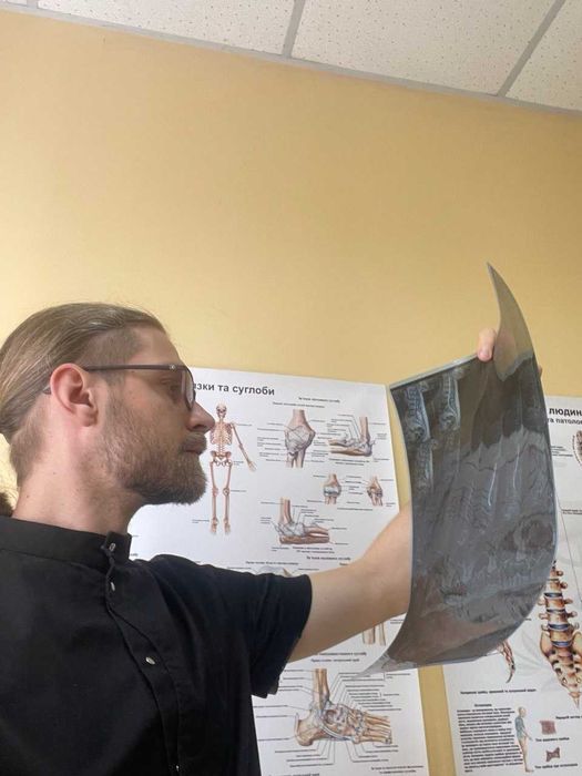 Фізичний терапевт. Лікувальний масаж. Мануальна терапія. Консультація.