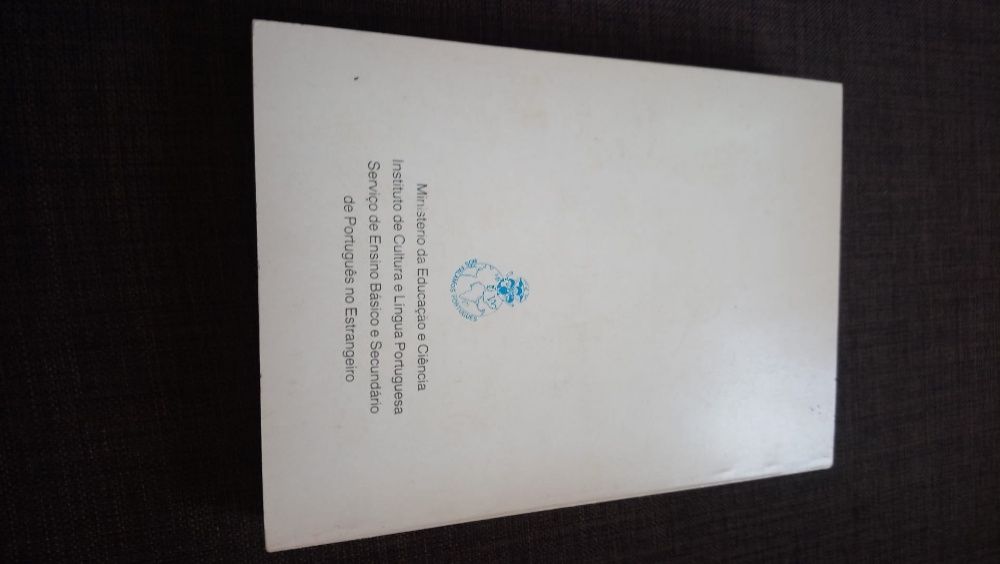 Livro "Textos e Imagens de Portugal"