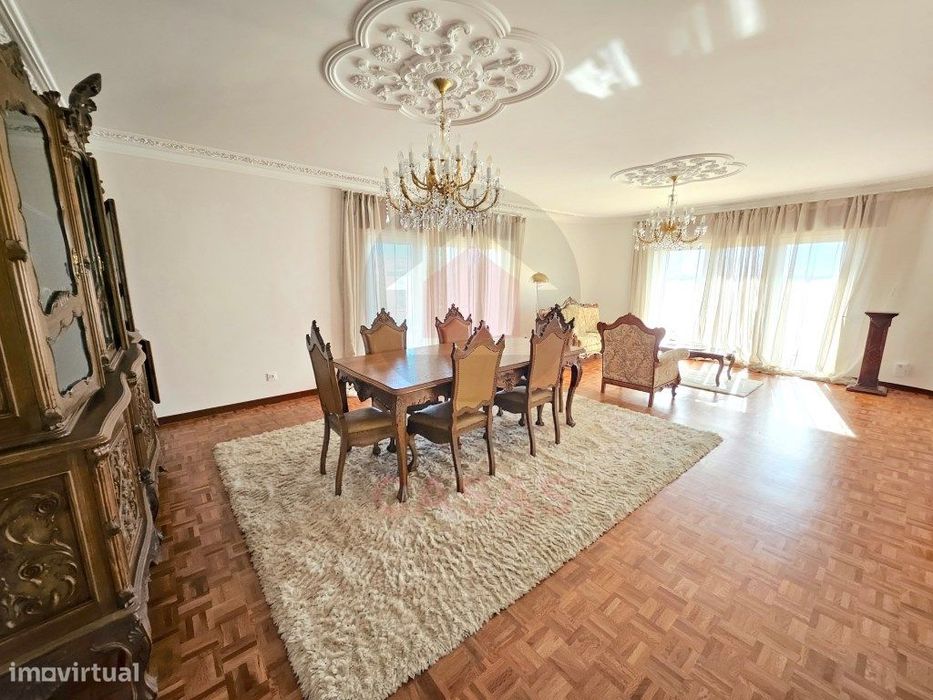 Moradia Isolada de Excelência com Vistas Panorâmicas nas Caldas da ...