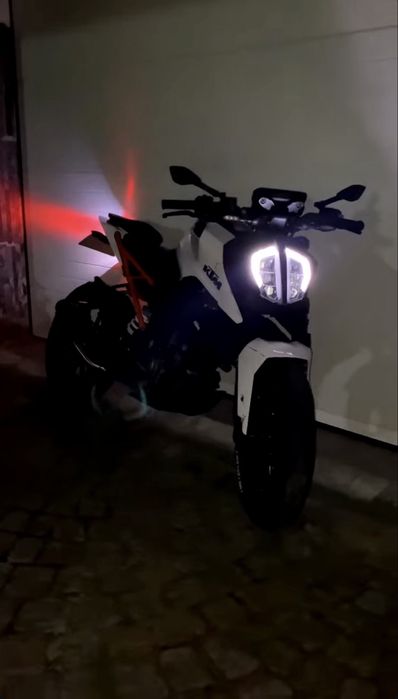 Ktm duke 125cc de 2017 branca