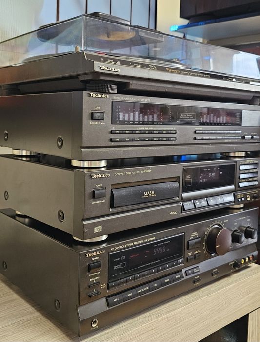 Technics zestaw audio 4-komponentowy, gramofon, piloty bdb. stan