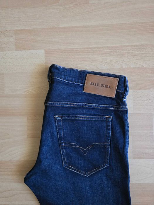 Diesel D-Yennox strech W33 L32 spodnie jeansowe dżinsy jeansy slim taper skinny rurki 33/32