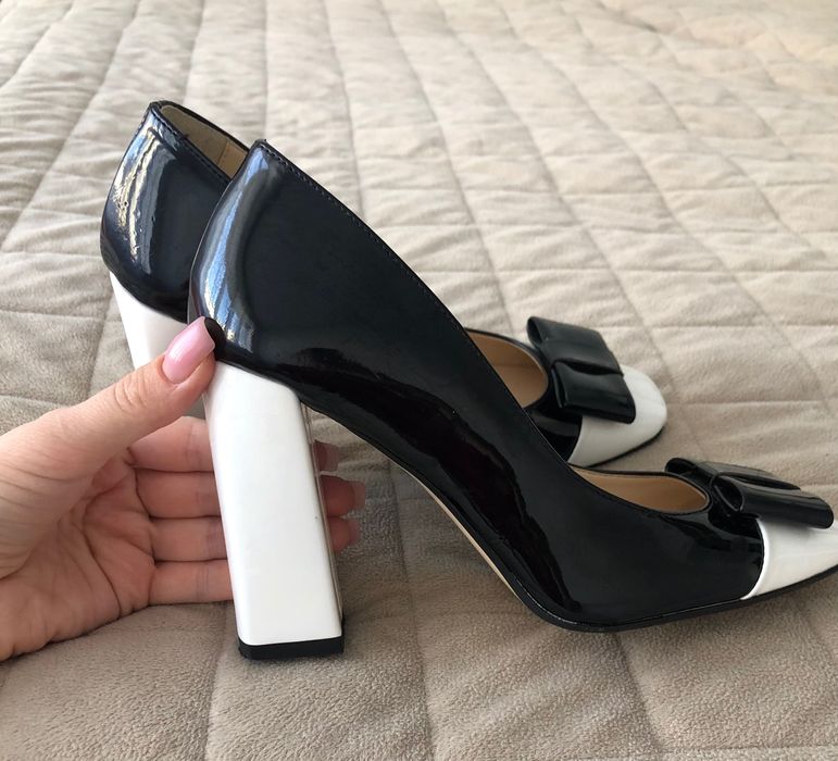 Туфлі чорно-білі, Італія, розмір 37