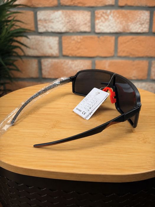 Piekne okulary sportowe nowe