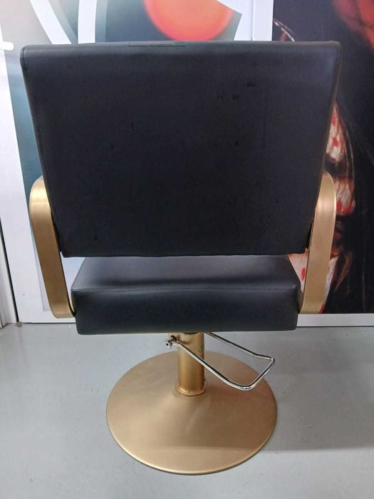 Cadeira Hidráulica Dourada