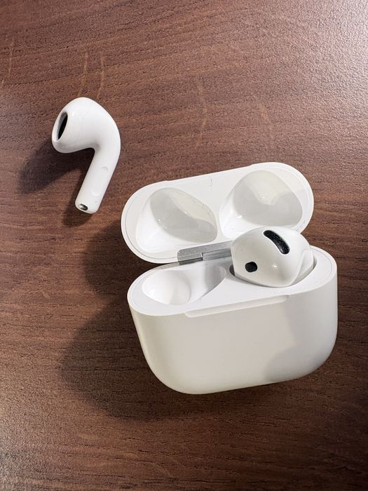 Airpods 4 oryginalne