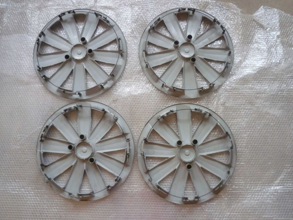 URGENTE  4 Tampas para Jantes - Originais VW Volkswagen