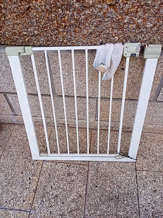 Escadas segurança porta
