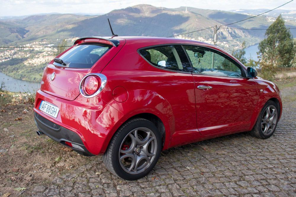 Alfa Romeo MiTo 1.3 JTD – 2013 – Económico e Fiável