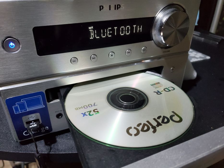 Центр  Philips  Bluetooth, NFC, CD,  DVD, USB, AUX