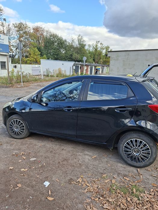 Mazda 2  5D  1.3