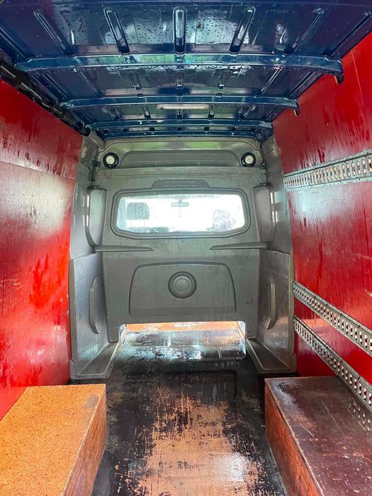 VW Crafter na bliźniakach, 2016r 6 osob, furgon, winda z UDT, 246 000 przebieg