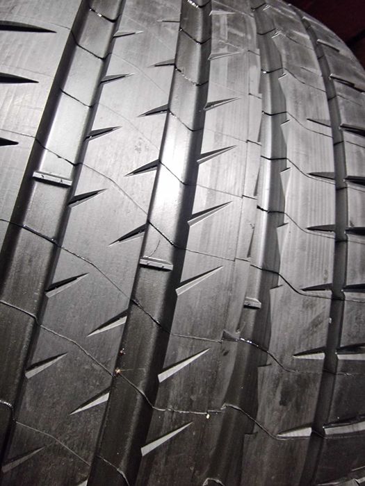 265/35/21  michelin pilot sport Nowe fabrycznie 100% 2szt. z 19r..