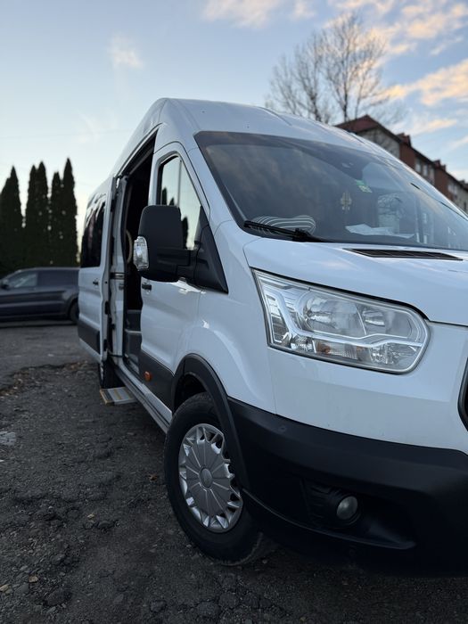 Продам хороший бус Ford Transit
