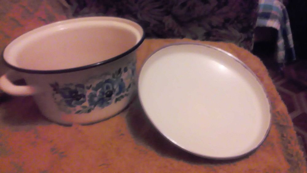 Кастрюля эмаль 3л