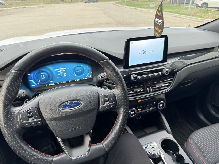 Ford Kuga 3  ST-line куплен в 2022 году