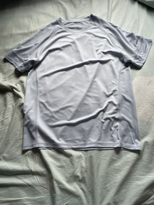 t-shirt desportiva primark