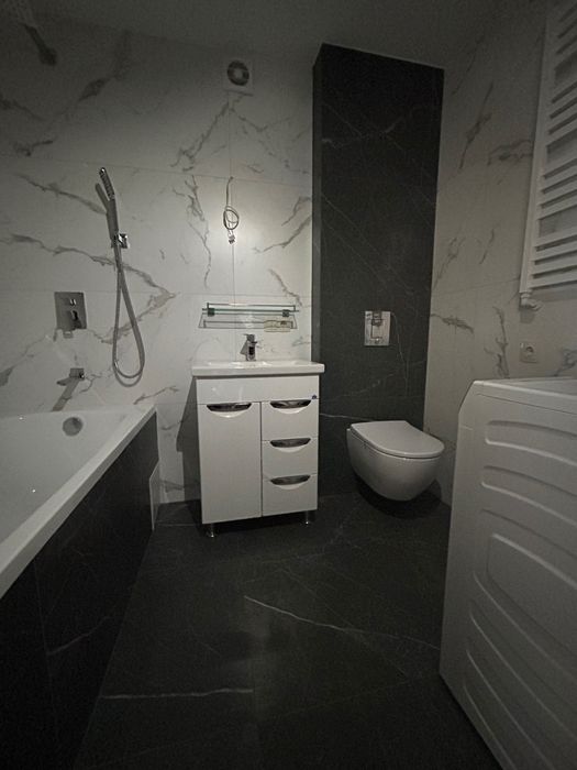 Оренда 1,5 кім,Площа Ринок Тарнавського 47м 5п-350дол