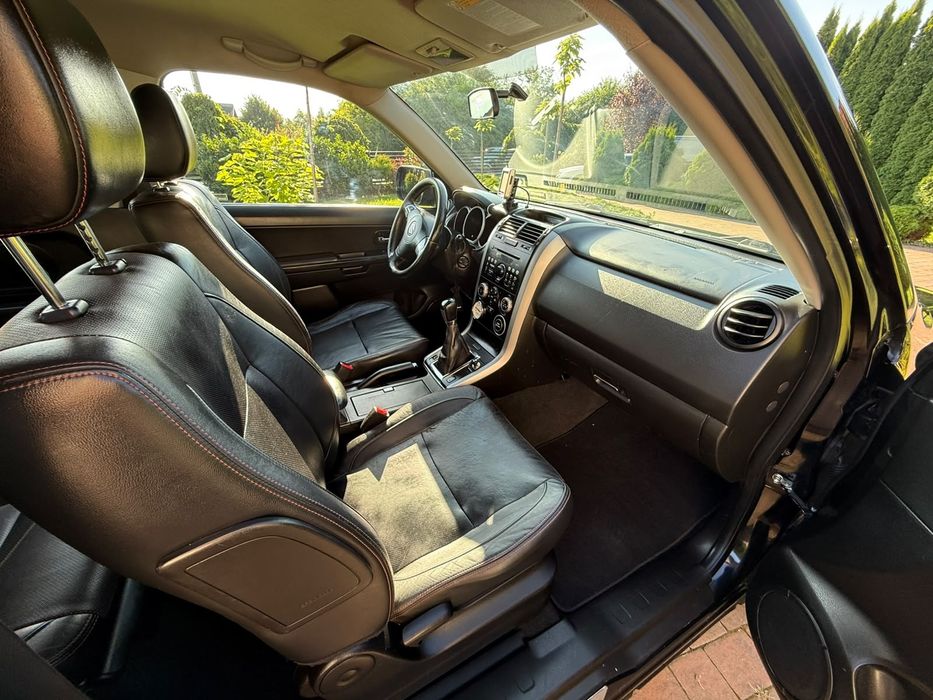 Suzuki Grand Vitara BLACK WHITE 1.6 benz 106 KM 4x4 Klima,Skóra,Alufelgi,Hak 2008r