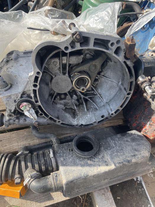 Коробка Ниссан Блюберд коробка передачь