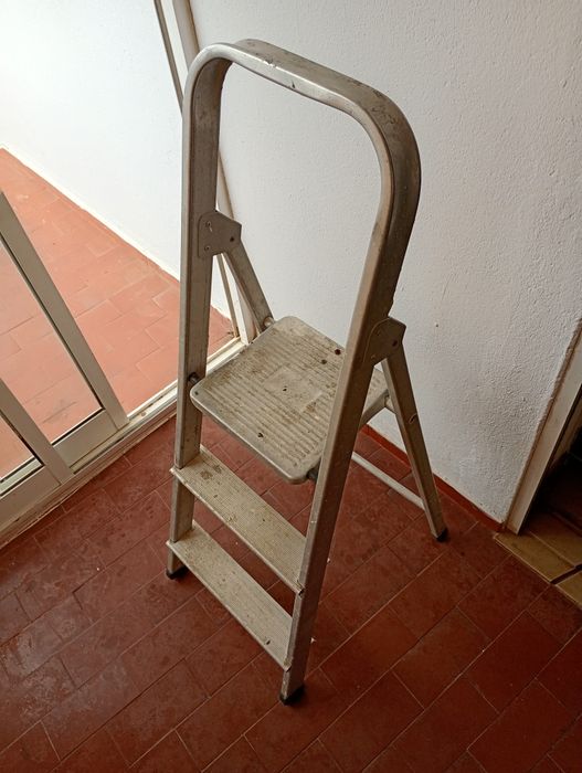 Escadote em Alumínio