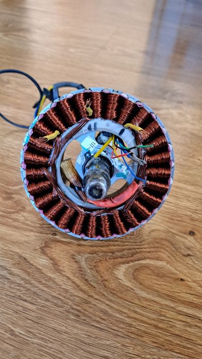 Перемотка моторів коліс для електротранспорту.