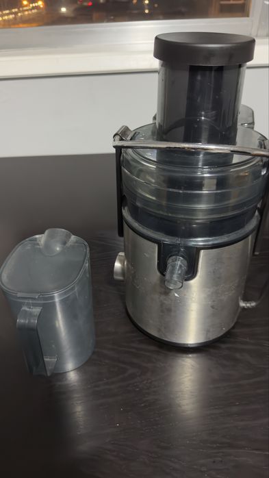 Centrifugadora Qilive para sumos