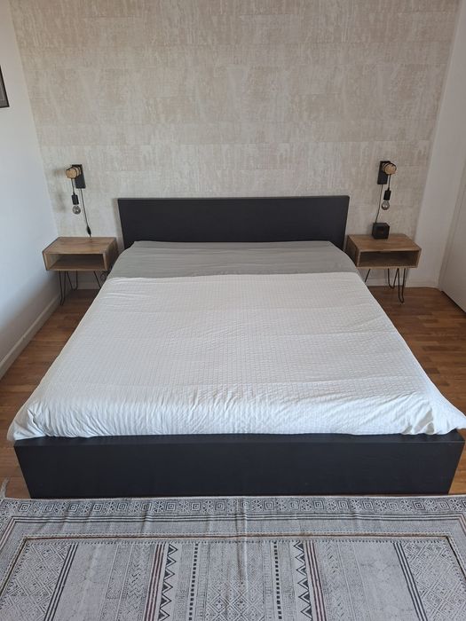 Cama IKEA com Estrado