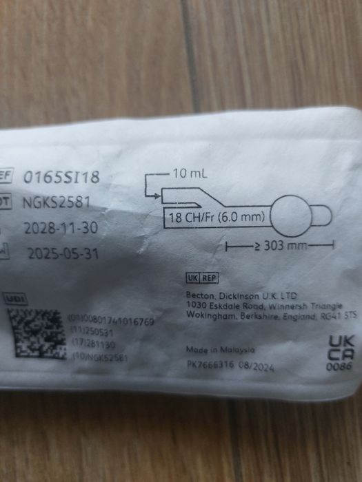 Trzy cewniki Foleya CH18 Bactiguard