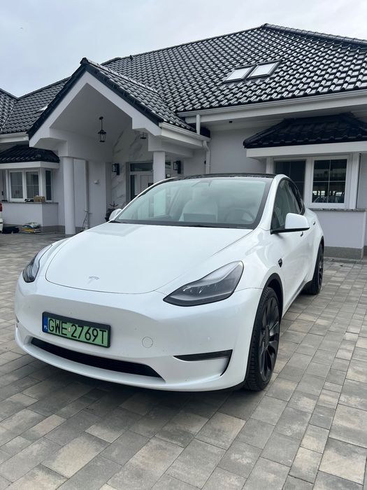 Tesla Model Y Pierwszy właściciel , jasne skórzane wnętrze , alufelgi 21’