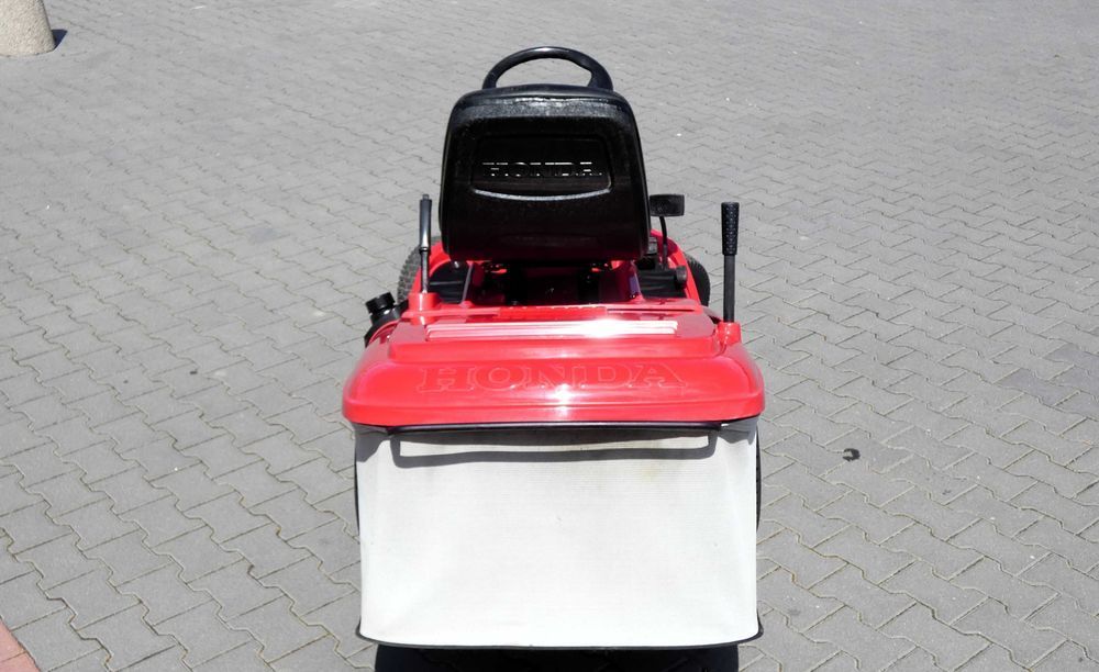 Traktorek kosiarka HONDA 2417 2 Cylindry (020703.6) - Baras