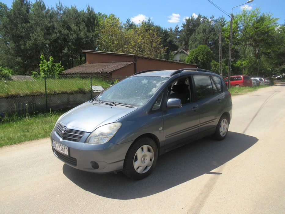 ** TOYOTA COROLLA VERSO 2.0 D4D klima okazja za grosze **