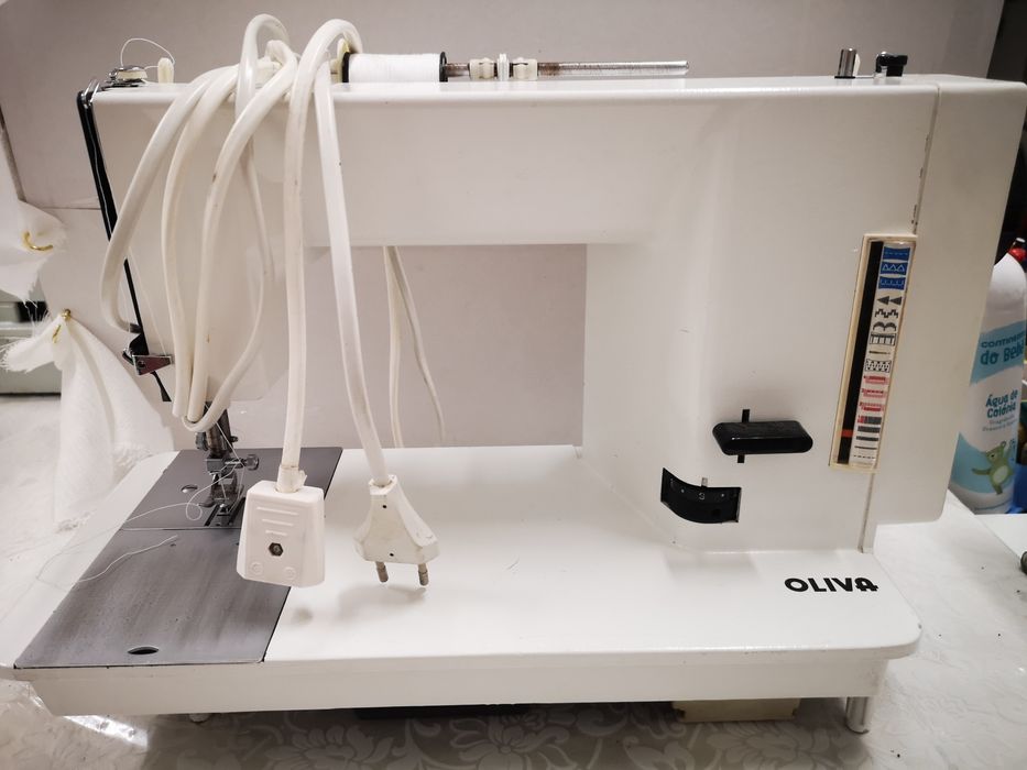 Lote 9 máquinas de costura