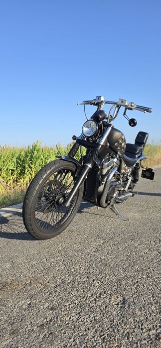 Suzuki Intruder VS800