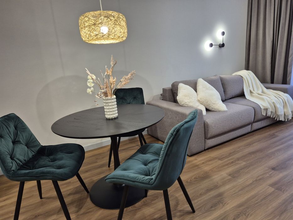 Оренда 46м2 Варшавський-2/Варшавский. Дизайн.р-нт. Крістерів,16