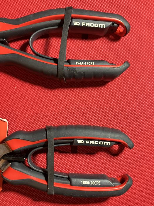 2 Alicates Facom novos